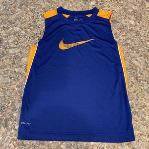 🌺 Boys Nike Dri-Fit tank. Size 7